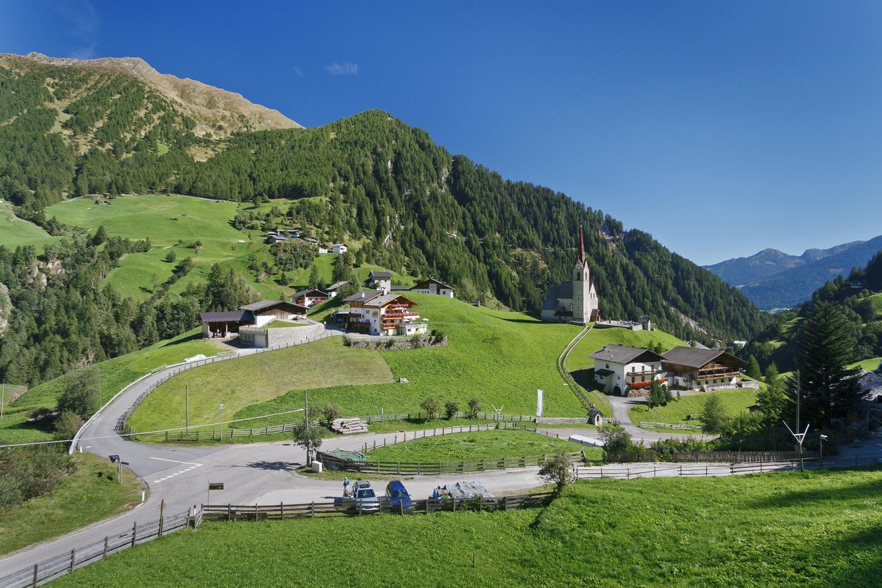 Gasthof Trausberg Corvara in Passiria Екстериор снимка